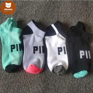 DHL Free Pink Black Socks Dorosłych bawełna Krótkie Skarpety Koszulki Sportowe Koszykówka Piłka nożna Nastolatki Cheerleader New Sytle Girls Sock Z Tagami WQ