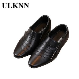 Ulknn Boy's Натуральная кожа вечеринка обувь осенью студент черные заостренные носки обувь для детей мальчик мода удобные квартиры 210306