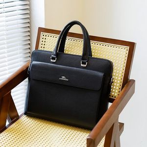 Briefcases Men Briefcase Cow Crossbody Bags Man Totes Shoulder Bag Work Handbag Handle High Capacity Business Designer