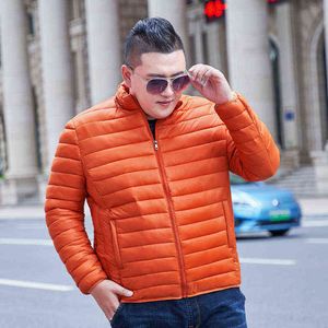 大きな男性の身に着けている冬のジャケットの男性超軽量ダウンコート厚い暖かい防風パーカースタンドカラーコットンコートソリッドジャケット8xl G1115