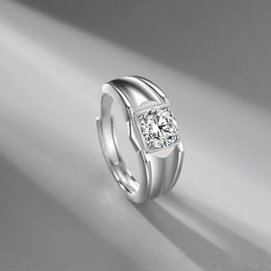Tendência 925 Sterling Silver Platinum-Banhado Domineering Domineering Diamond Ring Simulation Moissanite Único Personalidade Jóias