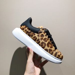 Högsta kvalitet stövlar luxurys designers casual skor b23 snett teknik canvas b22 b24 19Ss blommor plattform utomhus vintage sneakers