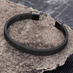 Män Vintage Black Bangle Stainless Steel Cuban Cuff Armband Hand Armband Mode Smycken Vänner Gåvor Partihandel Tillbehör Q0719