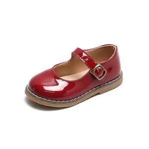 Småbarn flickor läder skor PU Patent barn lägenheter för små medelstora tjejer barn svart party skor för bröllopsprestanda 210306