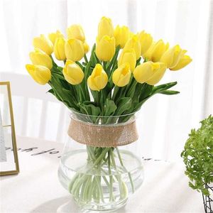 31pcs / lote Tulips Flores Artificiais PU Calla Falsa Flores Real Touch Flores Para Decoração De Casamento Decoração De Casa Decoração Favores 211122