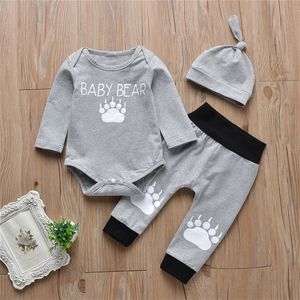 Neonati maschi vestiti 3 pezzi set cotone manica lunga stampa zampa d'orso tuta e pantaloni casual cappello neonato abiti da bambino 210309