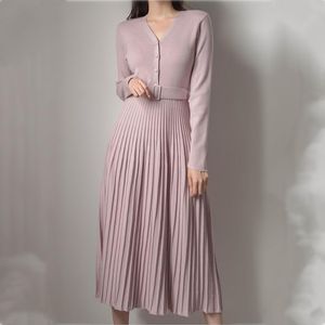 Casual Dresses High Quality Korean Style Sticking Dress Female V-ringen Elegant tröja Vintage Woman Långärmad Robe Winter Autumn 2021