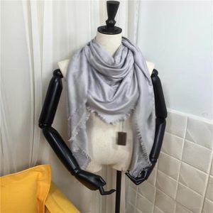 Hot scarf för kvinnor brev mönster cashmere med tjocka halsdukar varma halsdukar storlek 140x140cm Ingen låda
