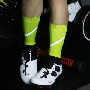 Sports Socks Reflective Compression Aero Cycling Men Women Profession Bike Bicycle MTB Running Breathable Sneakers