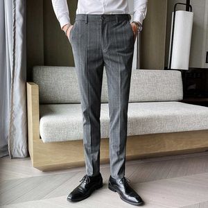 Pantaloni da uomo a righe autunnali Pantaloni da lavoro formali da lavoro Pantaloni da sposa casual Streetwear Ufficio Costume sociale Homme 4XL 210527