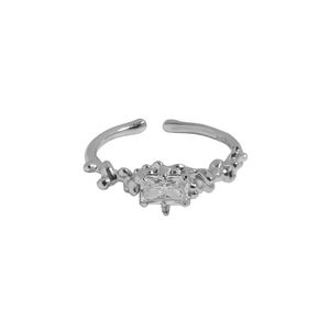 100% 925 Sterling Silver Ring för kvinnor Svart Vit Kvadrat CZ Zircon Ringar Bröllopsfestgåvor Fina smycken