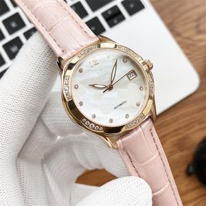 OM-017 montre de luxe رجل الساعات 35MM حركة الكوارتز 316L غرامة الصلب watchcase الفاخرة ووتش المعصم للماء