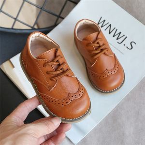 Spring Autumn Children Leather Shoes for Boys Girls Casual Kids Soft Bottom Outdoor Baby Sneakers 220225