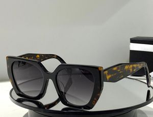 Summer Sunnies 15W Solglasögon för kvinnor Svart sköldpaddsgrå gradientlinser mode solglasögon UV -skydd nyanser med låda