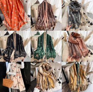 Högkvalitativ designer Kvinnor Double Sided Ull Spinning Scarves Lyx Brev G Butterfly Tryck Mönster Cashmere Scarfs Vinter Utomhus Tjockad Varm Sjal Scarf