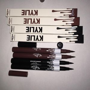 Schwarzbrauner flüssiger Eyeliner, langlebiger, wasserfester Eyeliner-Stift mit Kapuze für Anfänger