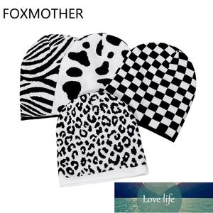 Foxmother New Winter Hats White Check Zebra Leopard Pattern Beacles Caps Men Women Cena fabryczna Expert Design Quality Najnowsze styl oryginalny status