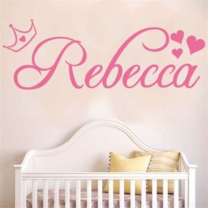 Crown Vinyl Adesivos de Parede Heart Home Decor Mural Wallpaper Nome personalizado Made Name Art Kids Room Quarto Borboleta Decalques C335 211124