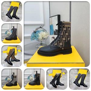 2021 여성 디자이너 부츠 니트 스트레치 마틴 블랙 가죽 나이트 짧은 부팅 디자인 캐주얼 신발 luxurys 크기 35-40 상자 Outbvxwz없이