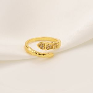 Необычные 22k мелкие твердые 18CT камни Thai Baht G / F Gold Over Simulant Diamond Cocktail винтажные змеиные катушки с рулонными змеями