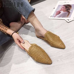 NIUFUNI Style Women Slippers Rattan Knit Casual Sandals Indoor Floor Shoes Home Mules Pointed Toe Flat Woman 210609