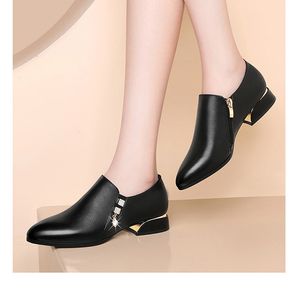 Hot Sale-Leather With Pointed Toe And Square Heel Chunky Single Shoe With Crystal Pendant Decoration Solid Color Women Shoes Platform Shoes