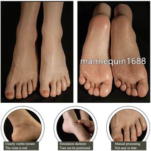 High Quality A pair of Fashion Realistic Man Mannequins Feet Model Sexy Lifelike Soft Silicone Male Mannequin Foot Sell