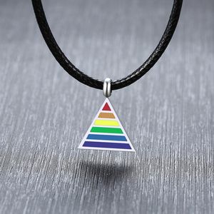 Collane a sospensione in pelle Collotto Rainbow Packlace Triangolo a strisce Gioielli geometrici Transgender Gay Pride in acciaio inossidabile