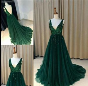 Black Arabic Dubai Girls Dark Green A Line Prom Dresses Backless Pärlor Kristaller Formell kvällsfest Pageant -klänningar Special OCN -klänning