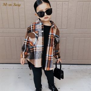 Fashion Baby Girl Plaid Shirt Giacca Cotone Cotone Caldo Bambino Camicia Spessa Outfit allentato Outfit Outlized Winter Spring Autunno Abbigliamento bambino 3-14Y 210306