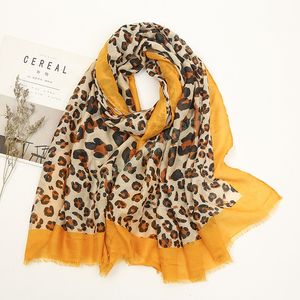 Sciarpa con stampa leopardata Scialli Nappe Hijab musulmani Copricapo di grandi dimensioni Moda Silenziatori Turbanti