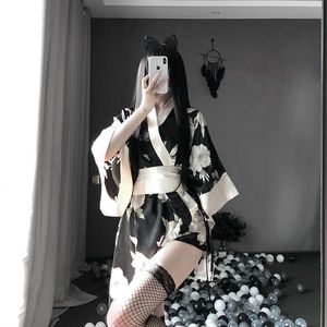 Sexig Sakura Kimono Härlig Japansk Uniform Robe Blommig Badrock Kort Nattklänning för Kvinnor Klänning 210924