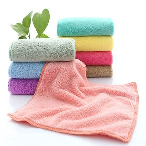 Toalhas de mão de lã de coral Kids Pequeno quadrado quadrado lenço macio água absorvente toalha de toalha de fruta toalhas de cozinha 30 * 30cm