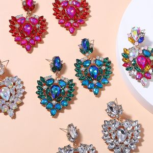 Orecchini pendenti a forma di cuore con strass multicolori alla moda Gioielli da orecchio con pendente in cristallo scintillante di alta qualità per le donne