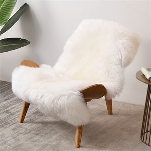 Premium Kalite Hakiki Koyun Kürk 1 Pelt Halı sandalye için, Tek Yan Shaggy Koyun Cilt Kürk Battaniye Ev Dekorasyon Için 210301