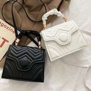 Shoulder Bags OIMG Women Stylish Pleated Crossbody For Simple Embroidered Handbags Chinese Arts Messenger Square Tote