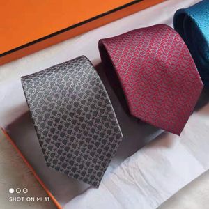 Fashion men's 100% silk tie jacquard yarn-dyed neckties standard brand gift box packaging