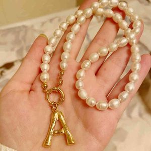 High Quality Pearl Necklace Alphabet A-Z Initial Pearl Choker Buckle Gold Color Pendant Frhwater Pearl Jewelry