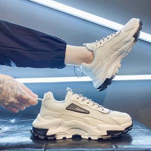 2021 Projektant Buty do biegania dla mężczyzn White Green Black Beige Fashion Męskie Trenerzy Wysokiej Jakości Sporty Outdoor Sneakers Rozmiar 39-44 WL