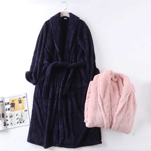 Japansk Höst och Vinter Par Nattklänning Plysch Men Kvinnor Flannel Badrock Robe Varm Hemservice Coral Fleece 210924