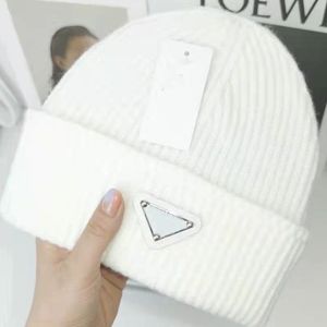 Luxury Knitted Hat Designer Beanie Cap Mens Fitted Hats Unisex Cashmere Letters Casual Skull Caps Outdoor Fashion High Quality 11 Colors