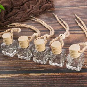 Perfumy samochodowe Butelka Samochód Wisiorek Perfumy Ornament Powietrze Odświeżacz Do Oleje Istotnych Dyfuzor Zapach Pusta Szklana butelka 10ml DAP142