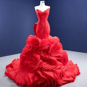 セクシーな赤い人魚のウエディングのドレスアップリケレースのシアージュエル長袖背中の赤いガウン魅力的な習慣の特別な日のドレス