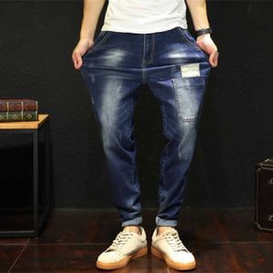 New Men's Stretch Jeans Europeu e Americana Moda Solta Tamanho Grande Halon Calças Personalidade Branqueenamento Jeans Casual Antigo X0621