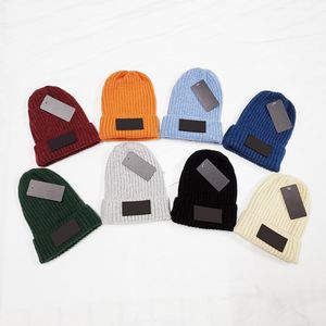 Mode unisex broderi skalle kepsar vår vinter designer beanie hatt gorros män kvinna stickade hattar varm mössa keps