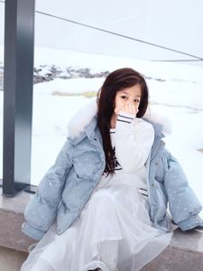 Dzieci dziewczyny w dół zima ciepła zagęszczająca kurtka z kapturem Cekinowa odzież wodoodporna dla dzieci