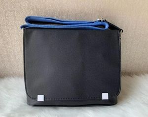 Klassisk mode män axelväska läder messenger cross body school bookbag portfölj 28cm tablet påsar pu koppling handväska qa