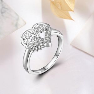 Anelli di nozze 2021 Fashion Heart Love Mom Stone Ring for Women Gioielli Regalo per la mamma per la mamma