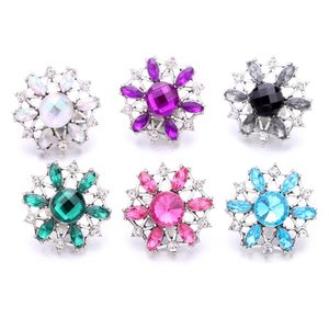 Partihandel Crystal Silver Color Snap Button Kvinnor Charms Smycken Findings Hollow Rhinestone 18mm Metal Snaps Knappar DIY Bracelet Smycken