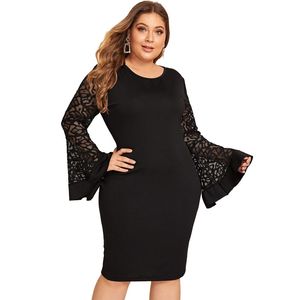 Mulheres Plus Size O Pescoço Vestidos Flare Manga Longa Lace Preto Patchwork Bodycon Office Senhora Eveing ​​Festa de Aniversário Vestes 4xL 5XL 210527